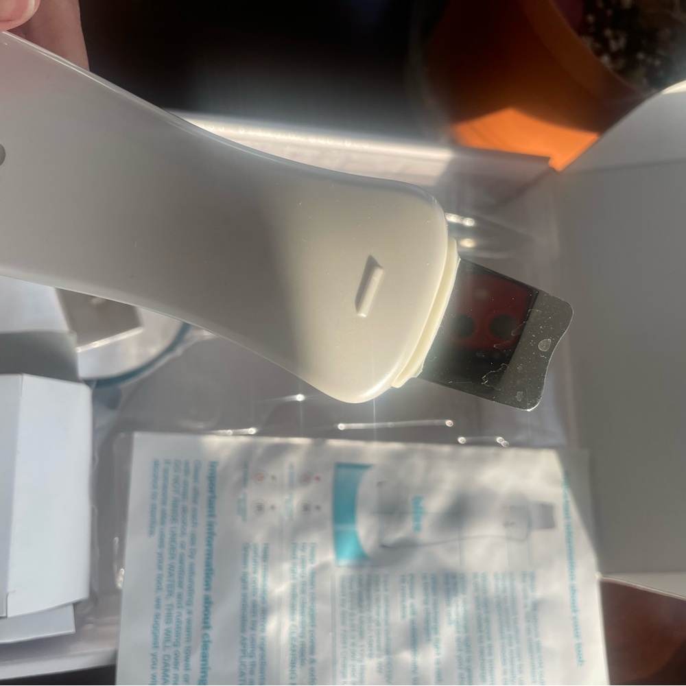 Bliss Facial Pore Cleansing Tool View 3
